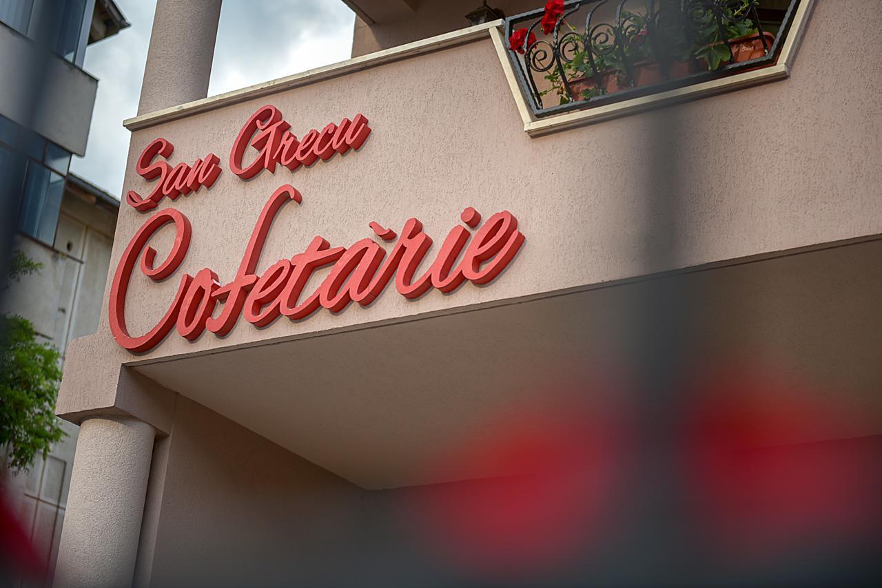 San Grecu House Lägenhet Făgăraş Exteriör bild